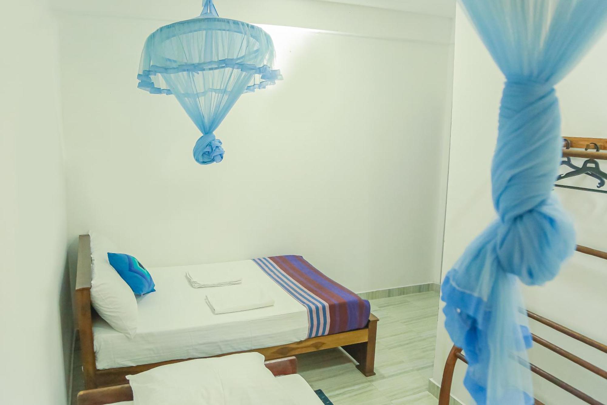 Lakeside Villa Anuradhapura Δωμάτιο φωτογραφία